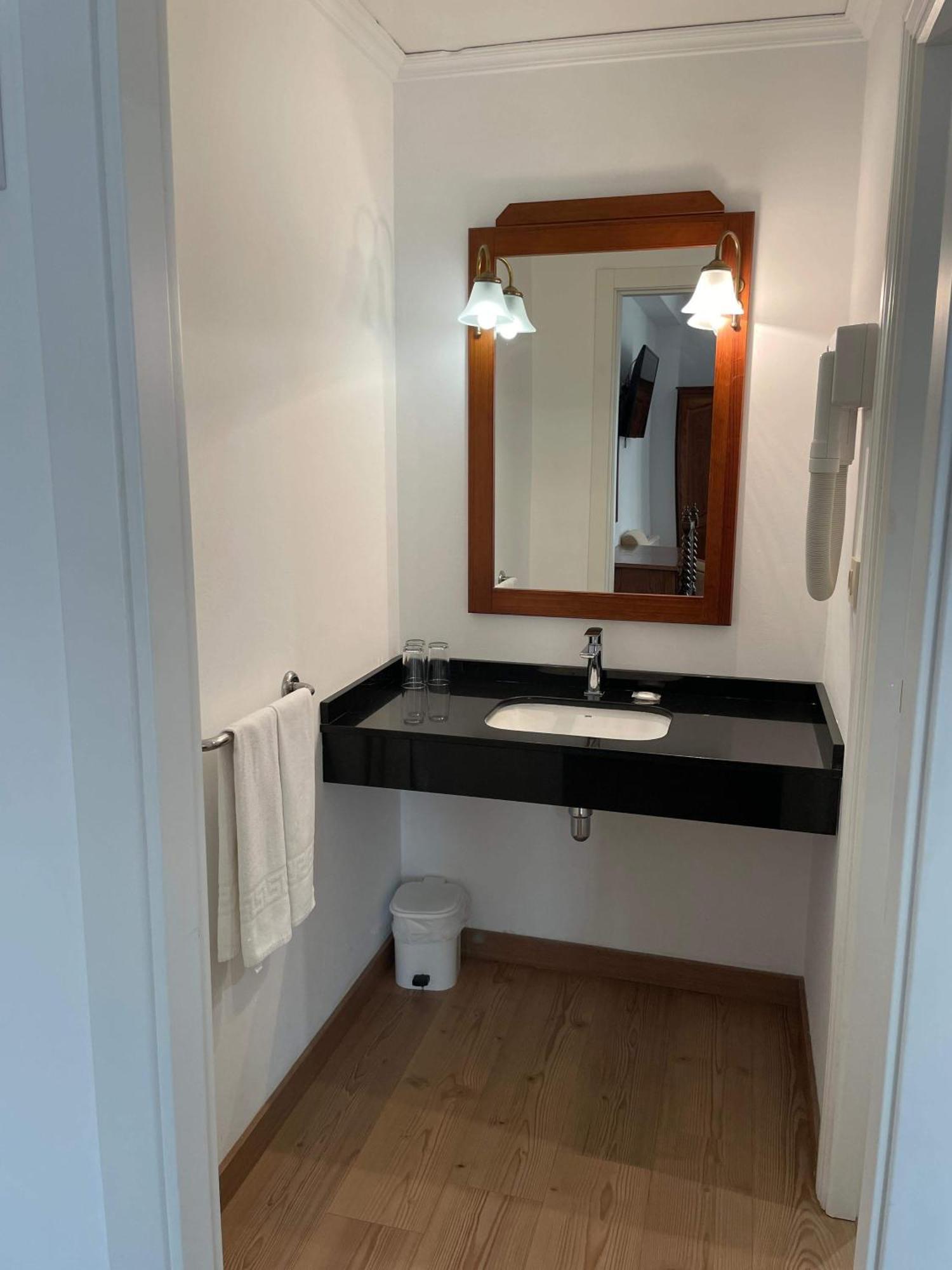 Hotel Amandi O Grove Dış mekan fotoğraf