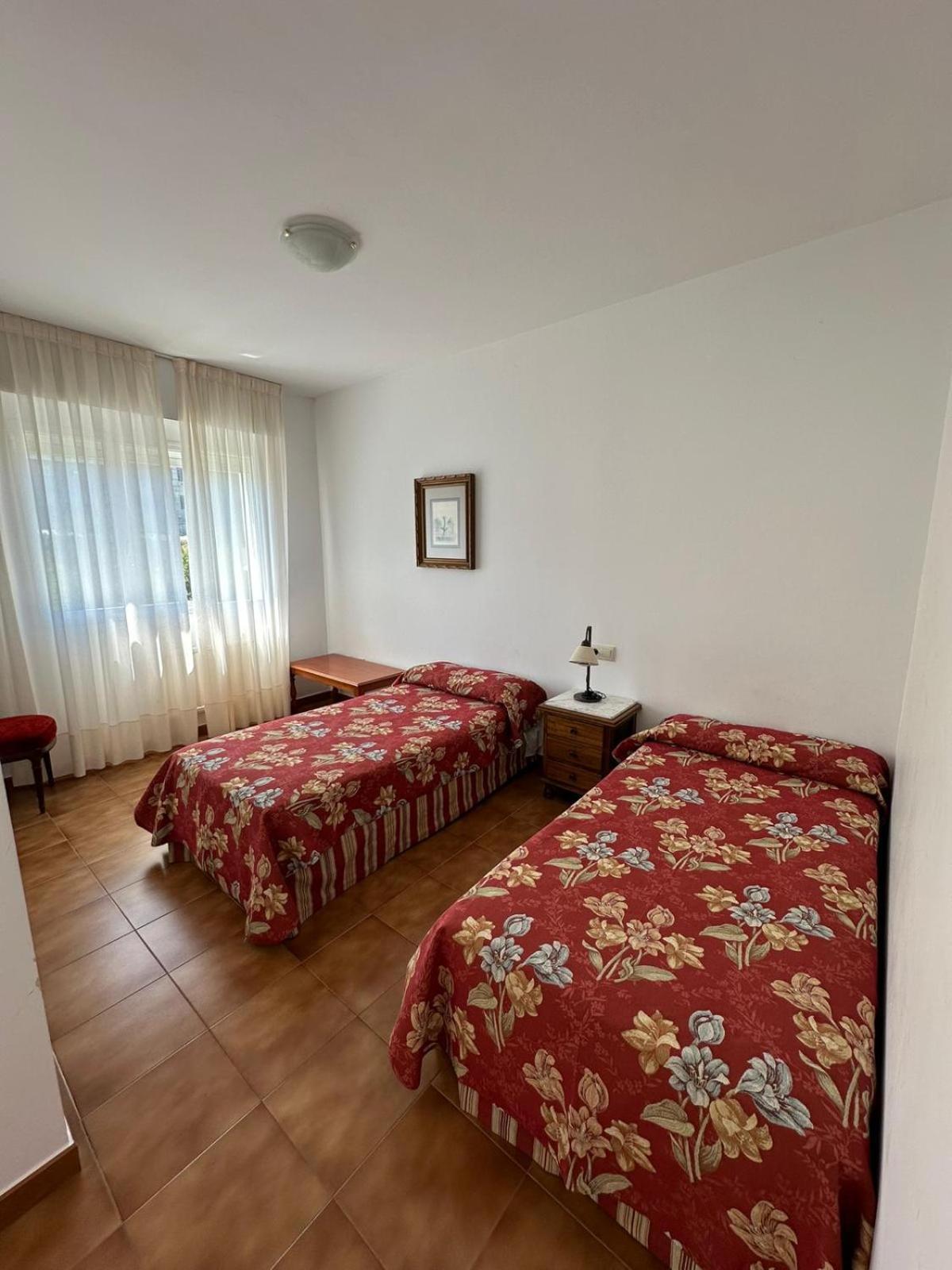 Hotel Amandi O Grove Oda fotoğraf